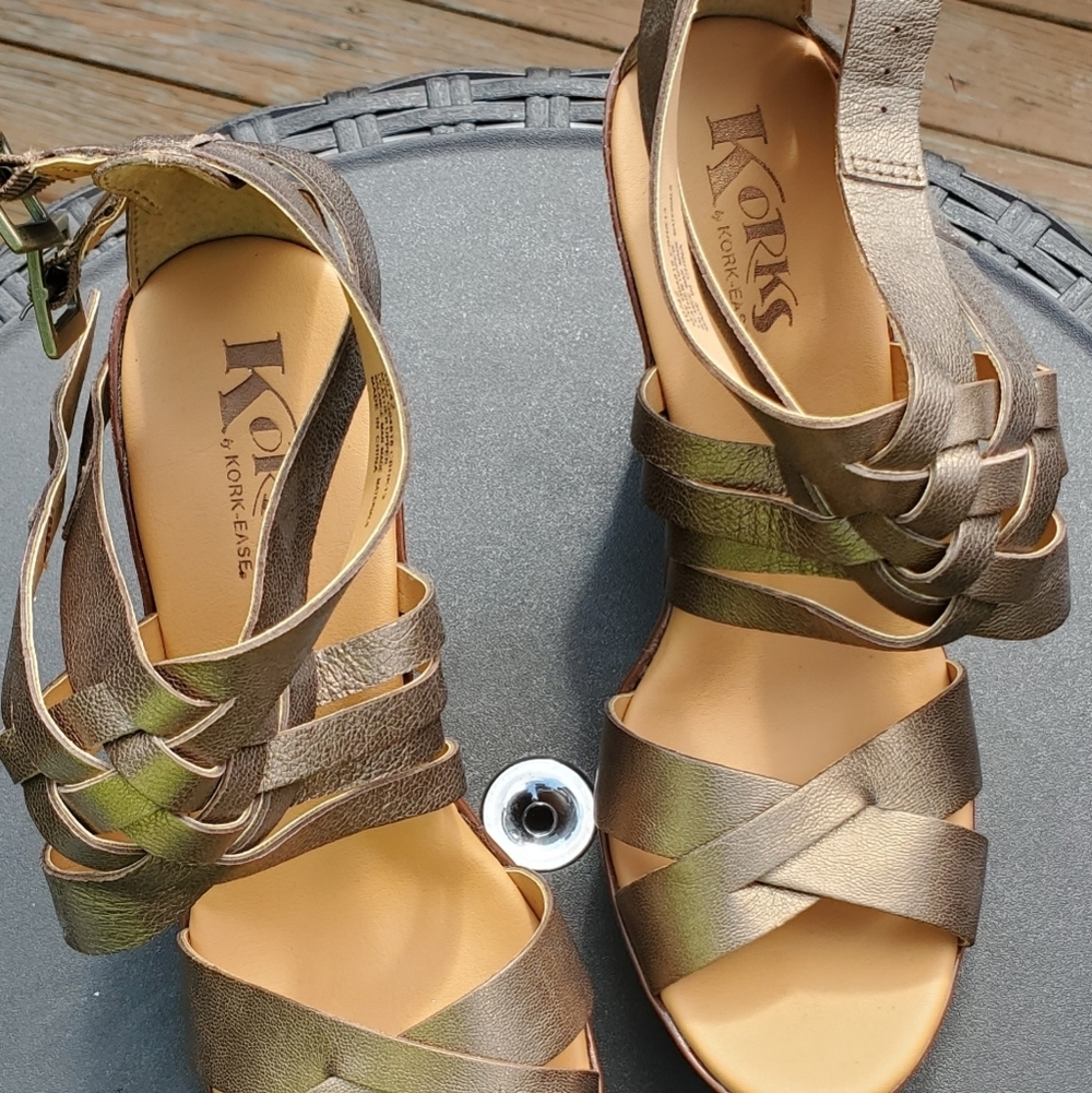 Korks Bronze Leather Ankle Cross Straps Platform Wedge Sandals Size 10 - Picture 5 of 11